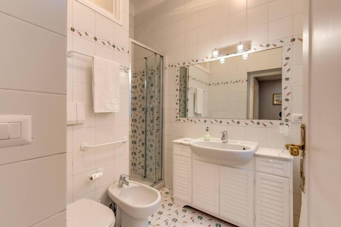 Lovely Flat By The Vatican Рим Экстерьер фото